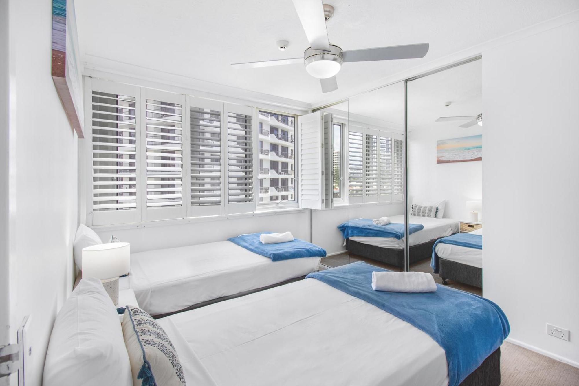 Boulevard Towers On Broadbeach Gold Coast Exterior photo