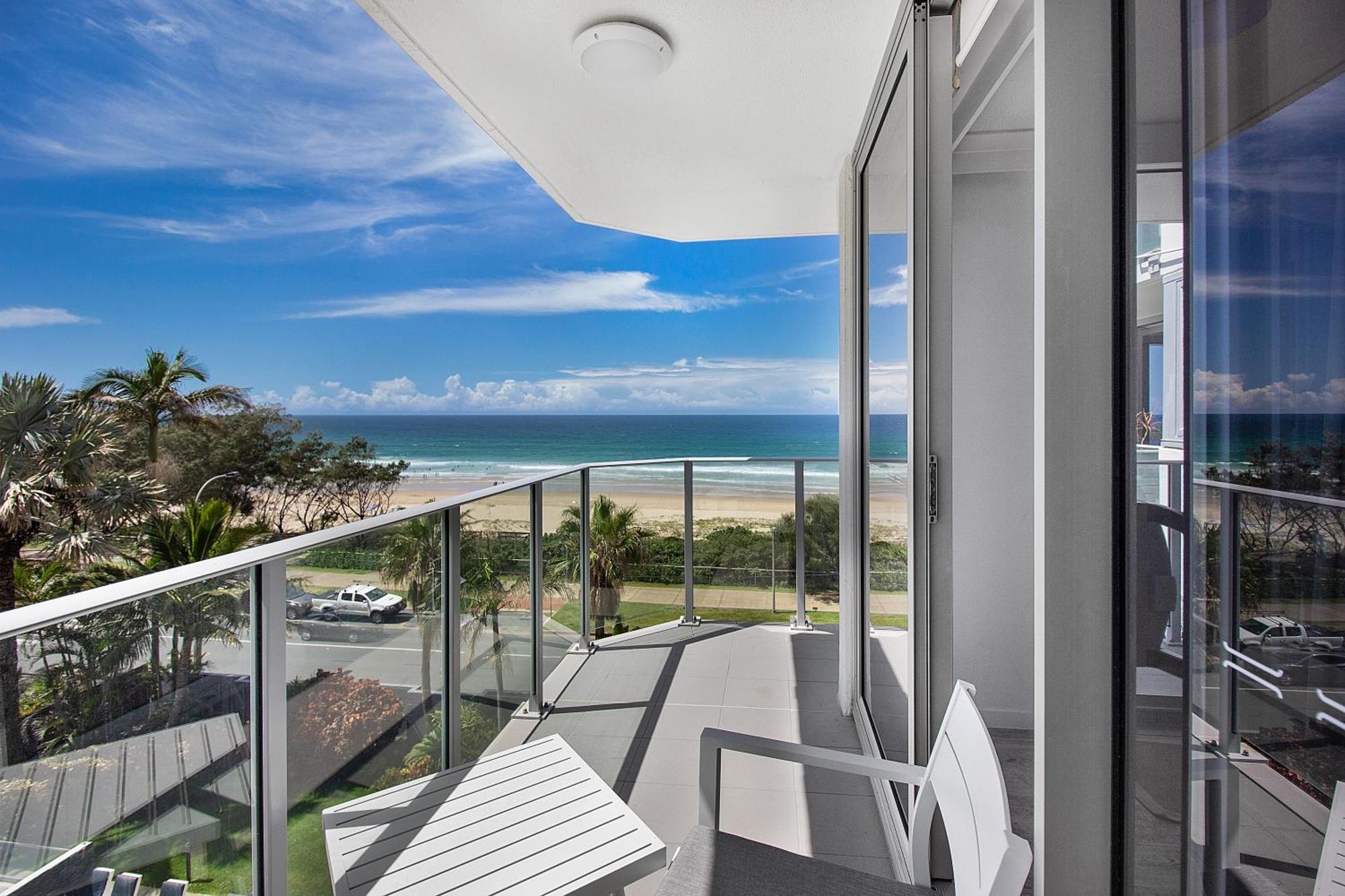 Boulevard Towers On Broadbeach Gold Coast Exterior photo