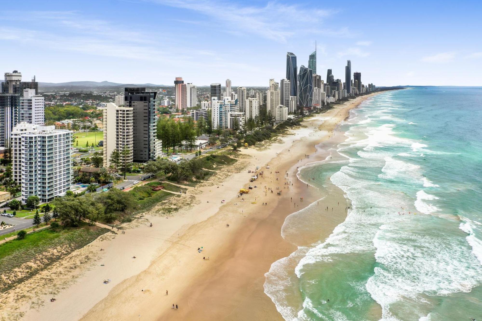 Boulevard Towers On Broadbeach Gold Coast Exterior photo