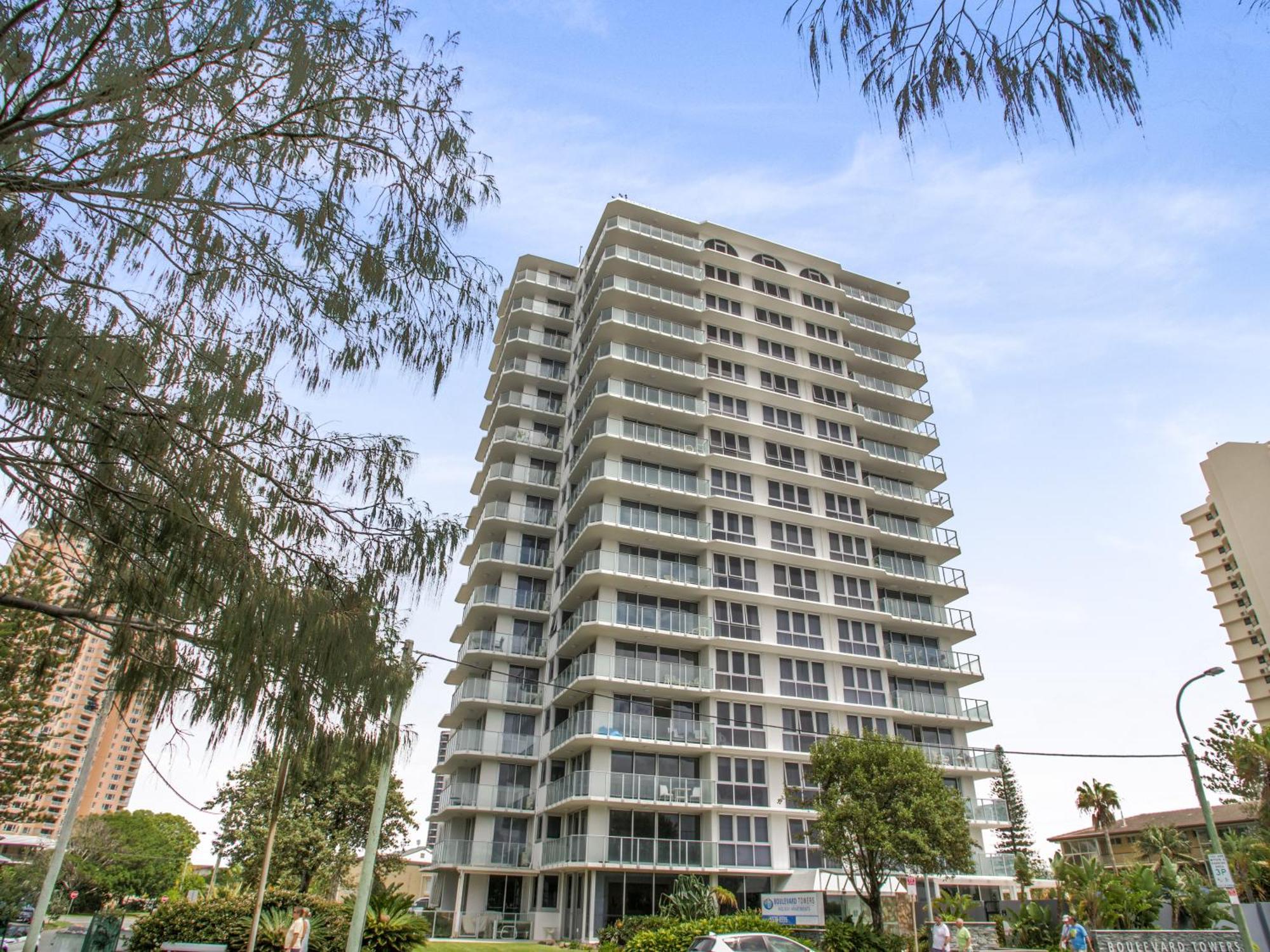 Boulevard Towers On Broadbeach Gold Coast Exterior photo