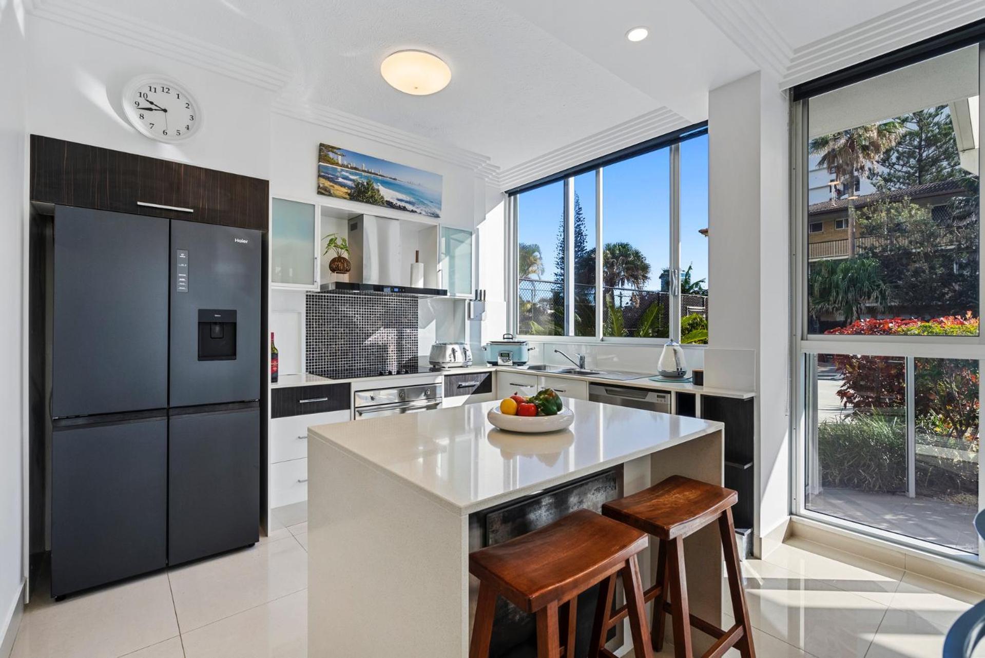 Boulevard Towers On Broadbeach Gold Coast Room photo