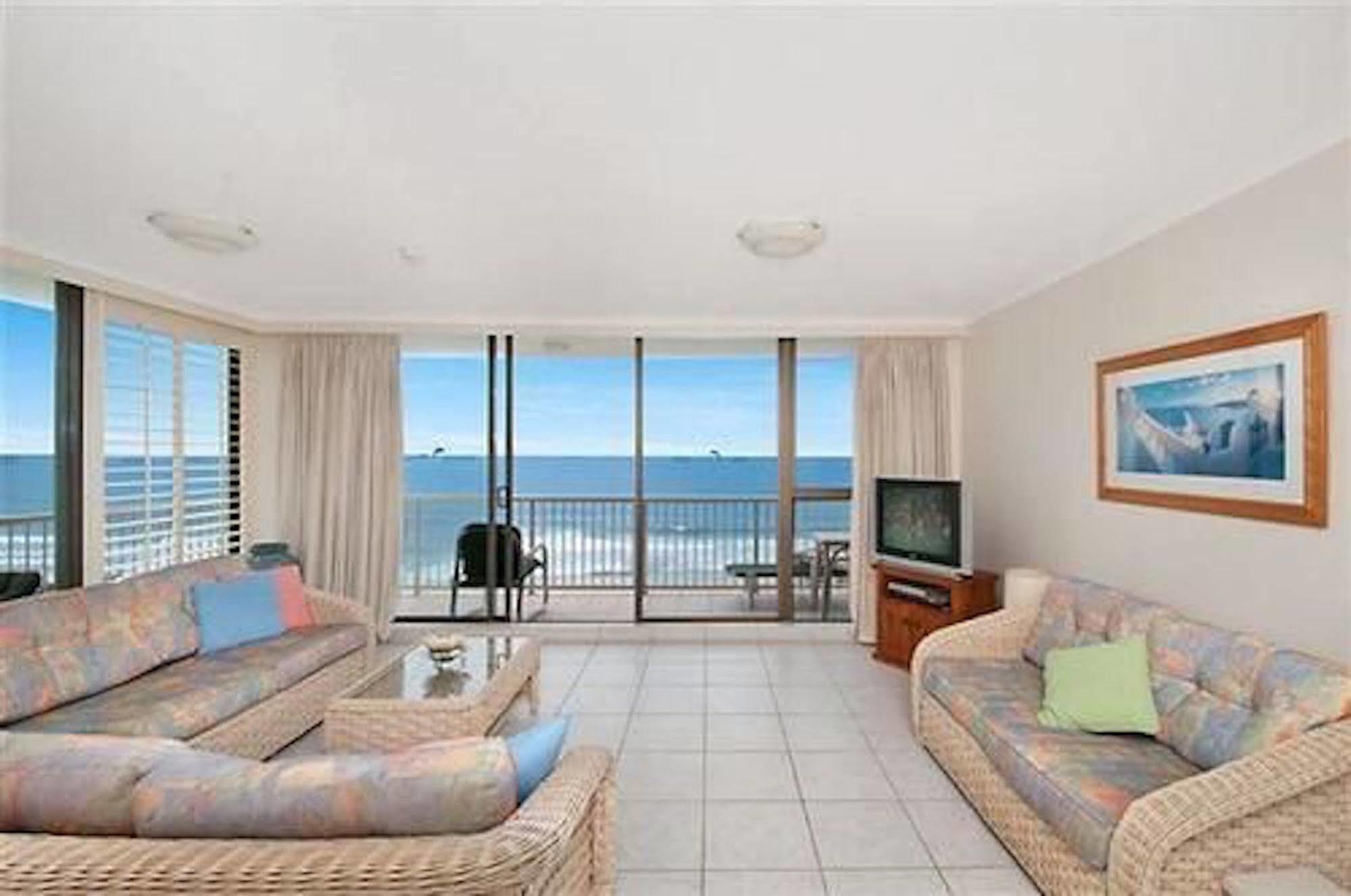 Boulevard Towers On Broadbeach Gold Coast Exterior photo